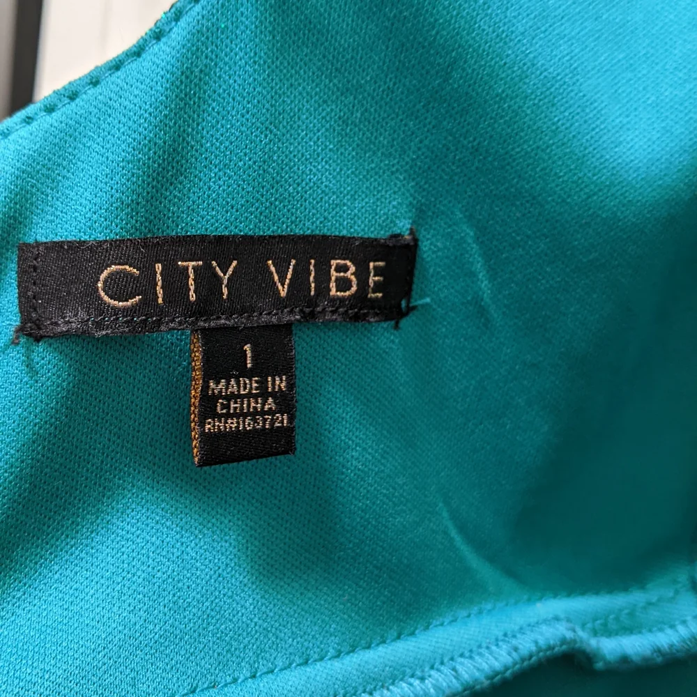 Sparkling Green Dress - Picture 10 of 10